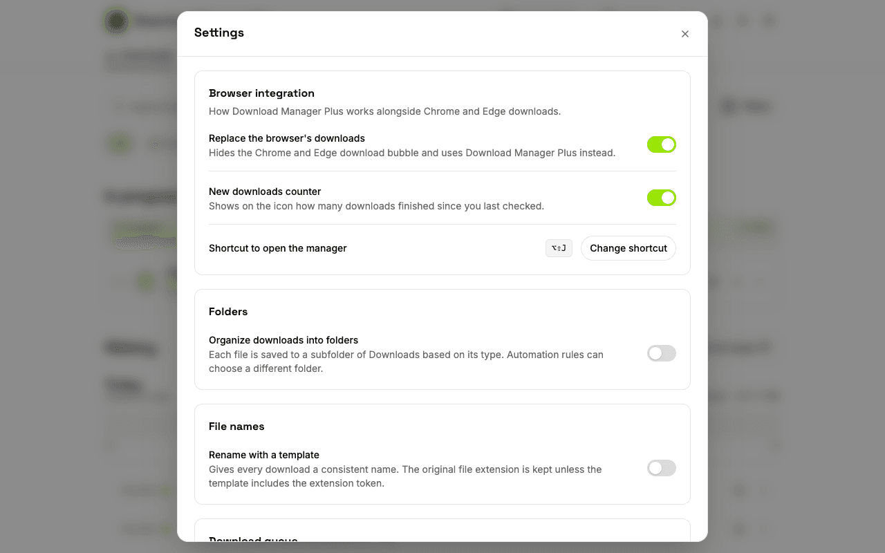 Download Manager Plus settings page with options to replace the browser's downloads, show the counter on the icon, change the keyboard shortcut, set up notifications and choose the theme